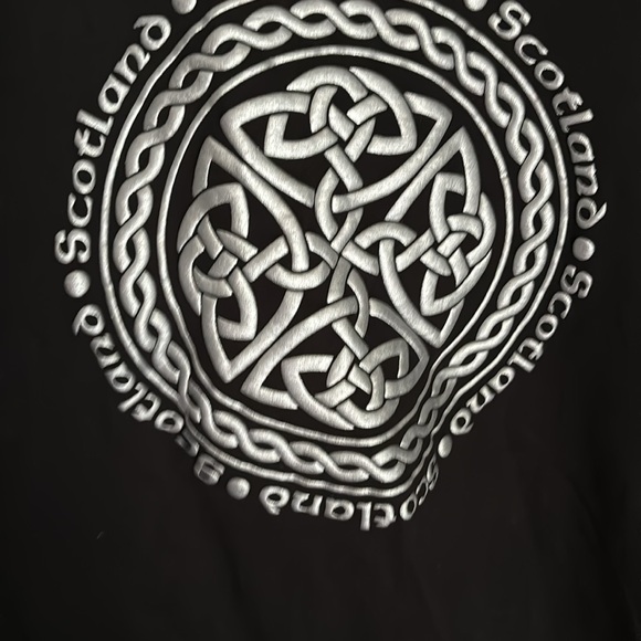 NWOT size medium Scotland T-shirt unisex shirt 22” PTP 28” length black silver - Picture 5 of 6